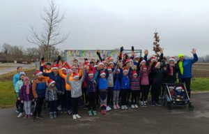 große Gruppe der Laufabteilung des VfL Egenburg beim Nikolauslauf