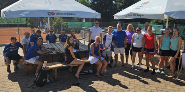 Tennis / Fussball